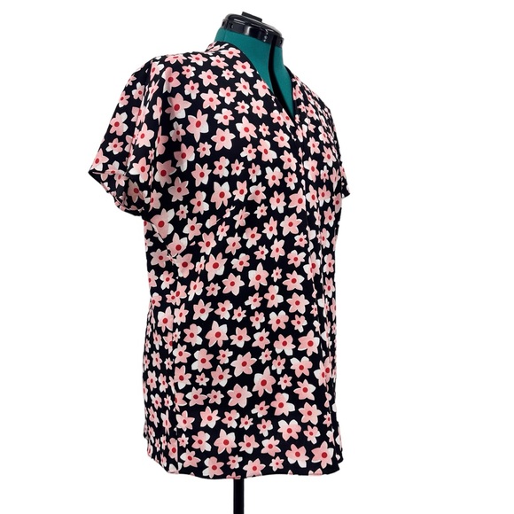 Cabi Harmony Blouse # 5347, Pink and Red Floral Short Sleeve V-Neck Top, Medium - Picture 12 of 17